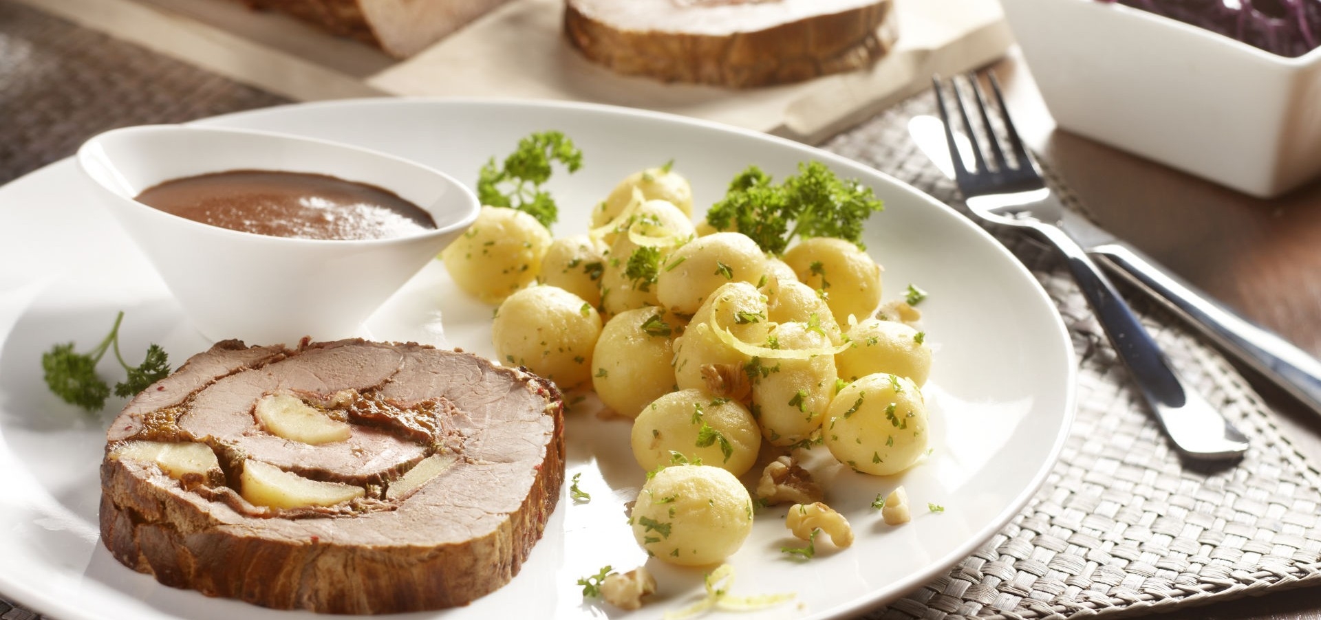 Aviko recipe Rinderroulade in Schokoladensauce
