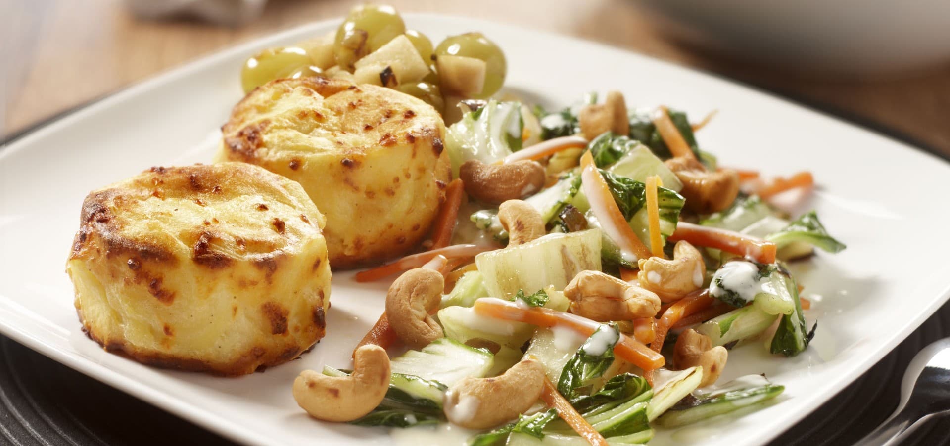 Aviko recipe Mangold – Karottengemüse mit Cashewkernen