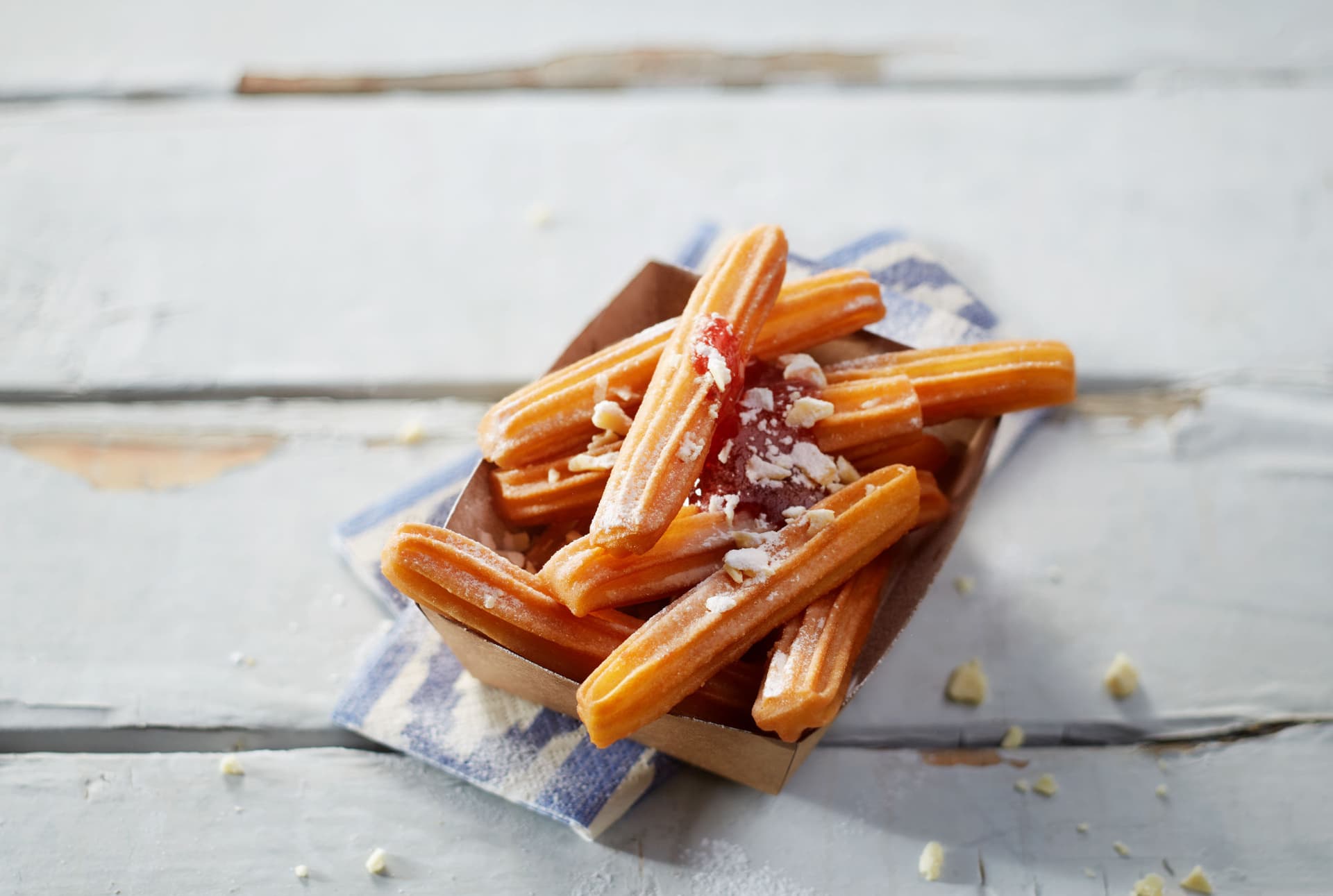 Churros mit Erdbeersauce