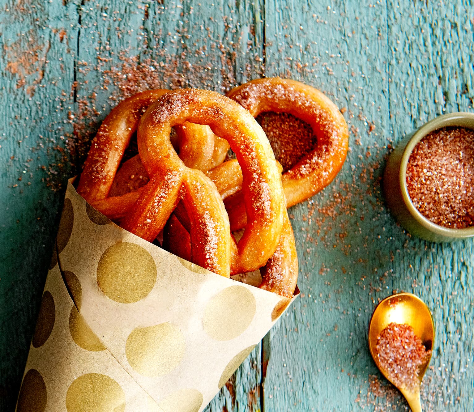 golden_glitter_churros
